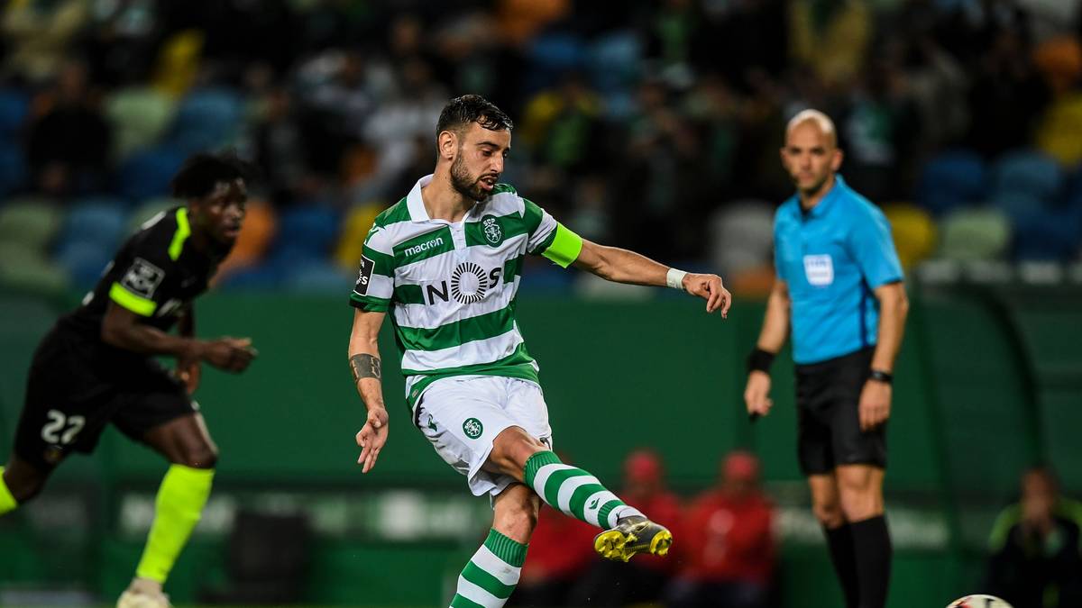 BRUNO FERNANDES (Sporting Lissabon): Zudem steht auch Sportings Fernandes vor einem Transfer nach Manchester. Der 24 Jahre alte Portugiese beeindruckte in der vergangenen Saison mit 32 Toren und 18 Vorlagen in 53 Pflichtspielen. Laut "Sport" greift United auch hier tief in die Tasche und wird wohl 70 Millionen Euro nach Lissabon überweisen
