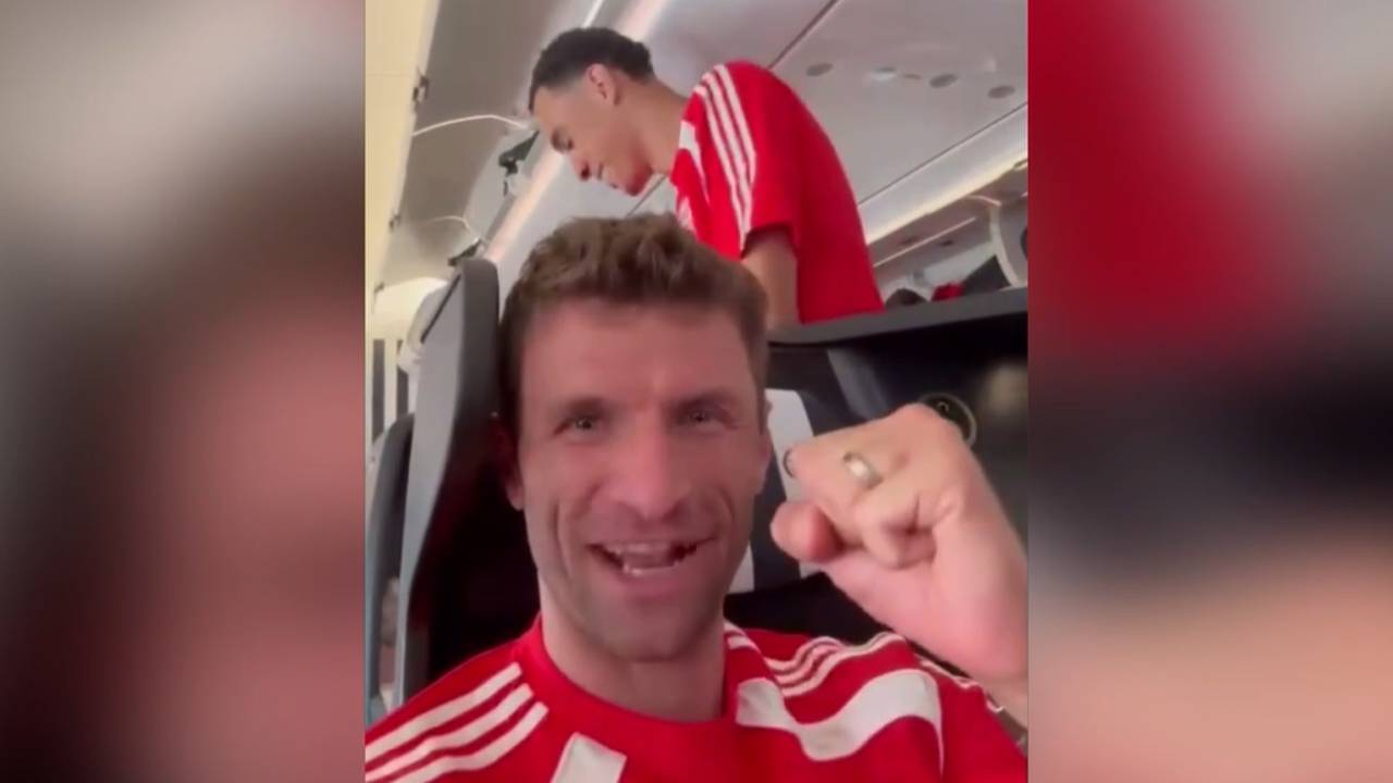Lustige Müller-Botschaft aus dem Flugzeug