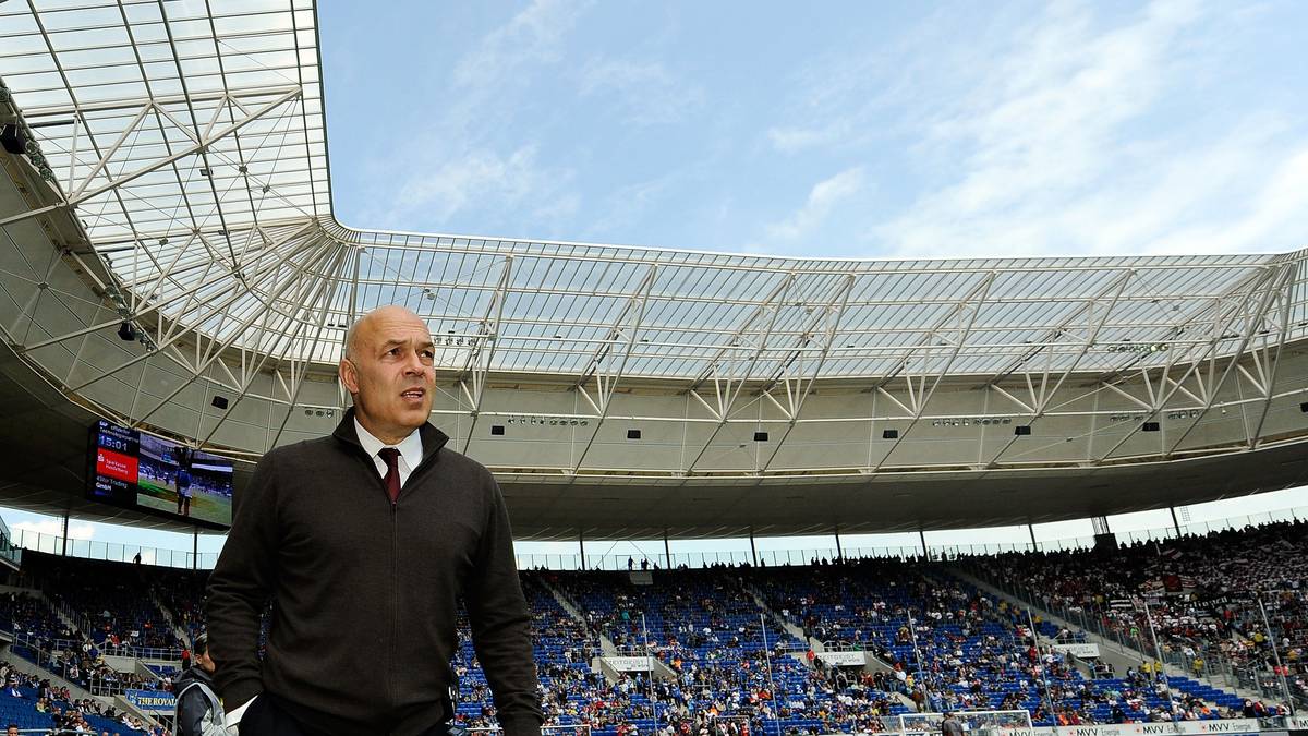 Unter Christian Gross holte der VfB in der Rückrunde 39 Punkte, schaffte es noch bis auf Platz 6 und in die Europa League. Eine langfristige Erfolgsgeschichte wurde bekanntermaßen nicht daraus. Auch Gross musste in der Saison darauf gehen, als es wieder bergab ging