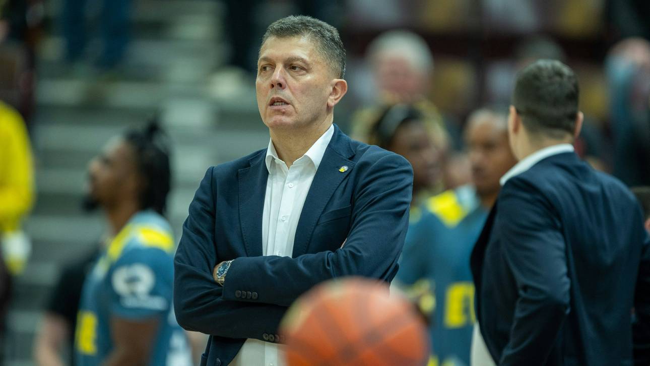 EWE Baskets trennen sich von Trainer