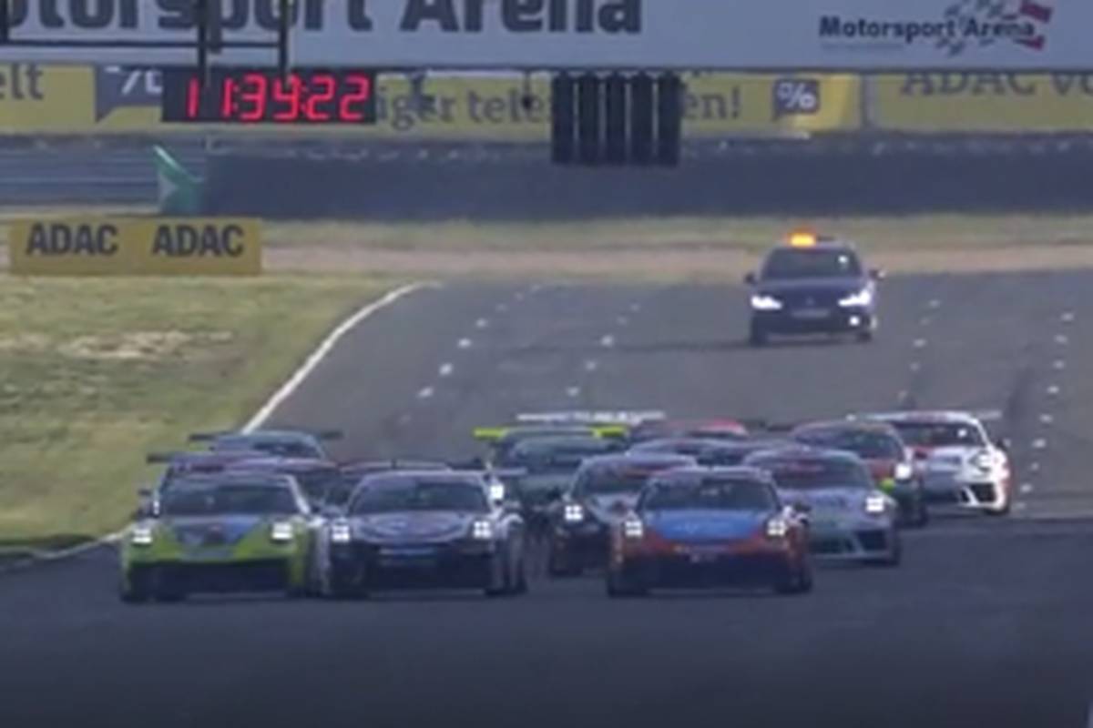 Auch in dieser Saison ist der Porsche Carrera Cup hauptsächlich im Rahmen des ADAC GT Masters unterwegs. Die Highlights aus Oschersleben.