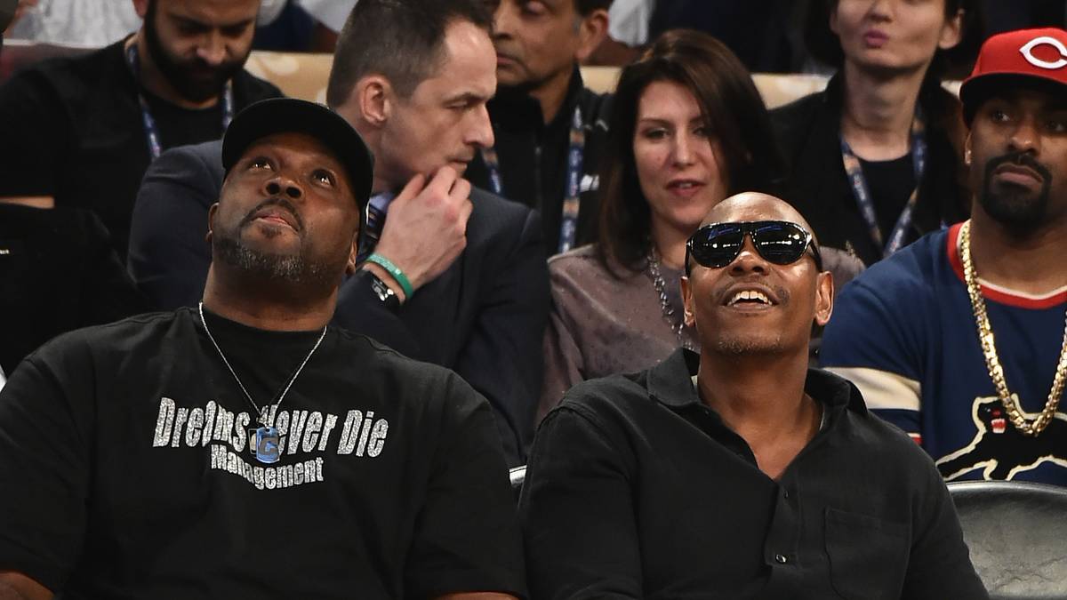 US-Comedian Dave Chappelle wurde offenbar von den Scheinwerfern im Smoothie King Center geblendet