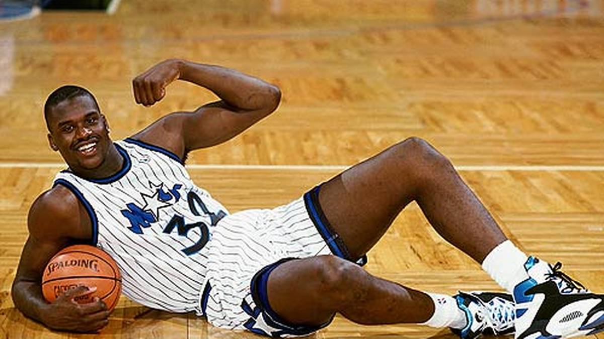 Schon als Rookie mangelt es dem Center trotz damals noch vergleichsweise dünner Oberarme nicht an Selbstbewusstsein. Daher nennt er sich damals gern "The Big Baryshnikov"