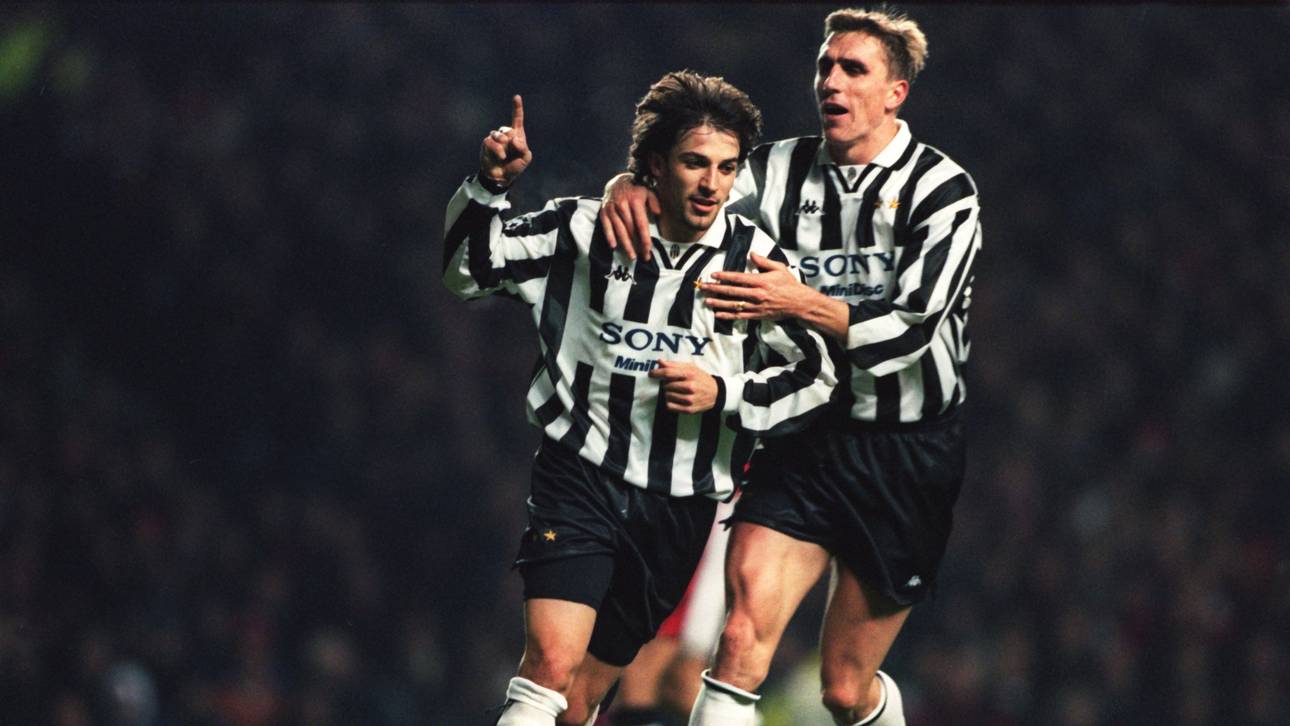Bei seinem Blitzstart ließ sich del Piero (l.) lediglich von einem Mannschaftkollegen einfangen