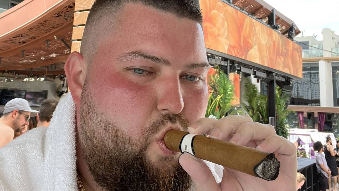 Michael Smith ließ es sich nach dem WM-Gewinn in Las Vegas gut gehen