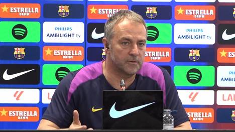 Vor dem Stadtderby gegen Espanyol weicht Barça-Trainer Hansi Flick Fragen zur Zukunft von Robert Lewandowski aus. Die Kaderplanung für die nächste Saison sei die Aufgabe von Sportdirektor Deco.