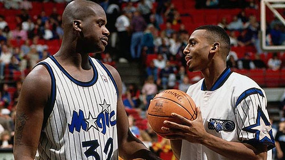 Gemeinsam mit Anfernee "Penny" Hardaway bildet er bei den Magic ein Traum-Duo. Als Neuling sammelt er starke 23,4 Punkte, 13,9 Rebounds und 3,5 Blocks pro Spiel. Folgerichtig wird er zum Rookie des Jahres gewählt. Nur mit dem Titel klappt es in Orlando nicht