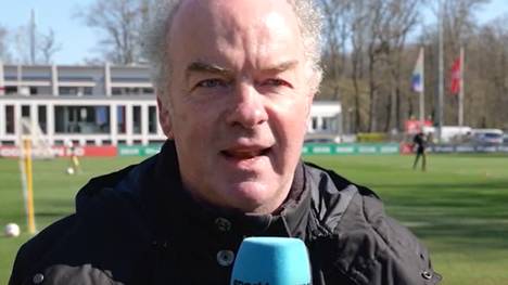 Kurz vor dem Rheinderby gegen Borussia Mönchengladbach geben die Köln-Fans kritische Stimmen, zu El Malas potentiellem Abgang in die Premier League, ab.