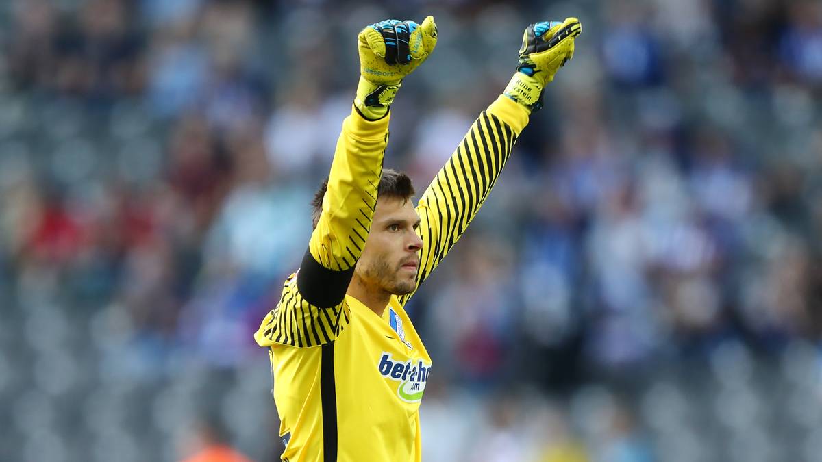 PLATZ 12: Rune Jarstein (Hertha BSC): Weisse Westen: 7 - Gegentore: 44