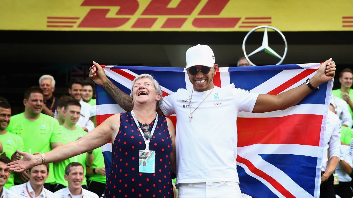 G wie Grenada: Hamiltons Großeltern väterlicherseits stammen von der Karibikinsel und wanderten in den 1950er Jahren nach Großbritannien aus