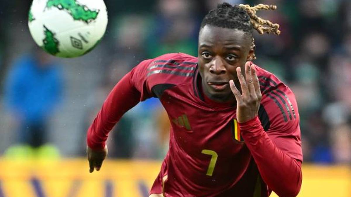 Republic Of Ireland v Belgium Friendly Match DUBLIN, IRELAND - MARCH 23 : Doku Jeremy forward of Belgium during the friendly game match between Republic of Ireland and Belgium in preparation of the UEFA EURO, EM, Europameisterschaft,Fussball 2024 tournament on March 23, 2024 in Dublin, Ireland, 23 03 2024 Dublin Ireland PUBLICATIONxNOTxINxFRAxBEL Copyright: xVincentxKalutx