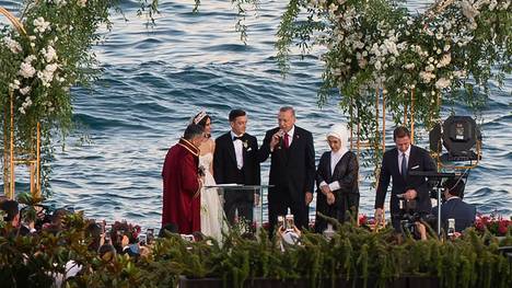 Der türkische Präsident Recep Tayyip Erdogan war Trauzeuge bei der Hochzeit von Mesut Özil