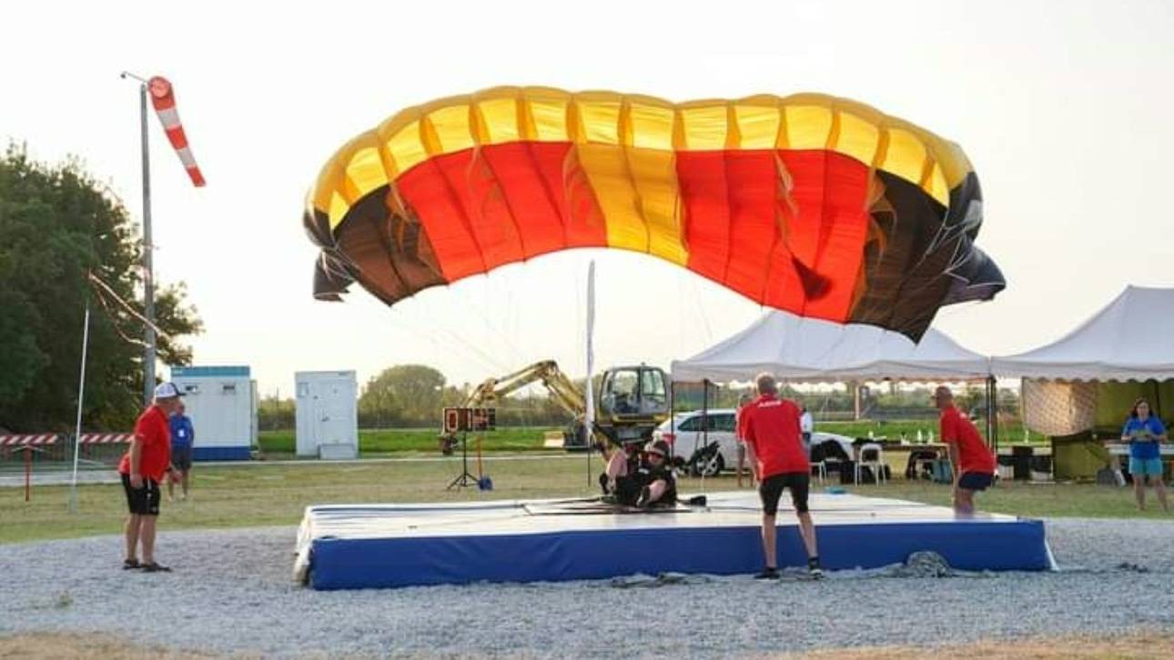 Fallschirmspringen: Acht EM-Goldmedaillen für Wiesner