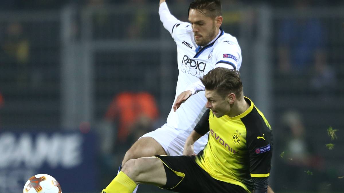 LUKASZ PISZCZEK: Vollbringt das Kunststück mit seinen einzigen zwei ordentlichen Offensiv-Aktion zwei Tore einzuleiten. Toller Pass zum 1:0 auf Schürrle, gute Flanke vor dem 3:2 auf Götze. Ansonsten unauffällig auf einer insgesamt harmlosen rechten Seite. SPORT1-Note: 3