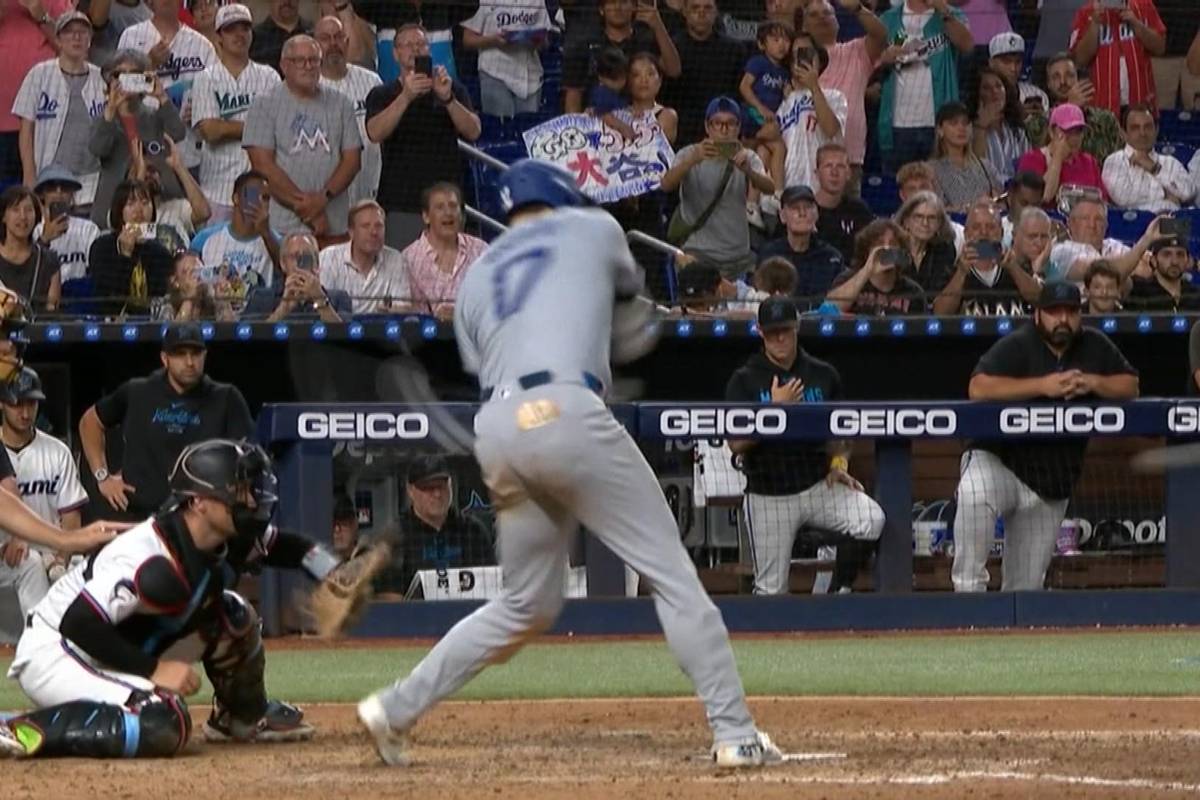 Der Baseball-Superstar Shohei Ohtani hat im Spiel der Los Angeles Dodgers bei den Miami Marlins möglicherweise einen Rekord für die Ewigkeit aufgestellt. Als erster Spieler in der Historie schaffte er in einer Saison 50 Homeruns und 50 Steals.