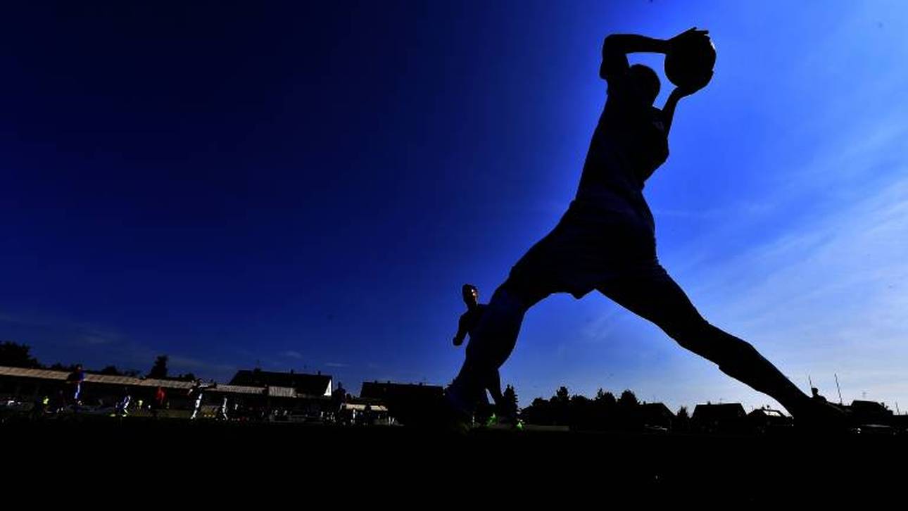 Youngster beeindruckt mit Einwürfen