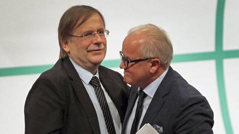 DFB-Vizepräsident Rainer Koch mit dem neuen DFB-Präsidenten Fritz Keller