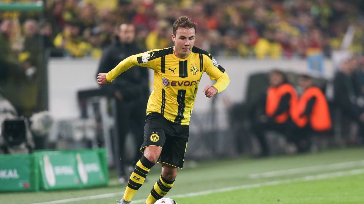 Platz 10 auf der internen deutschen Rangliste belegt Dortmunds Mario Götze. Der WM-Held verdient beim BVB derzeit 8 Millionen Euro. Beim FC Bayern hatte er mit geschätzten 10-12 Millionen Euro sogar mehr eingestrichen