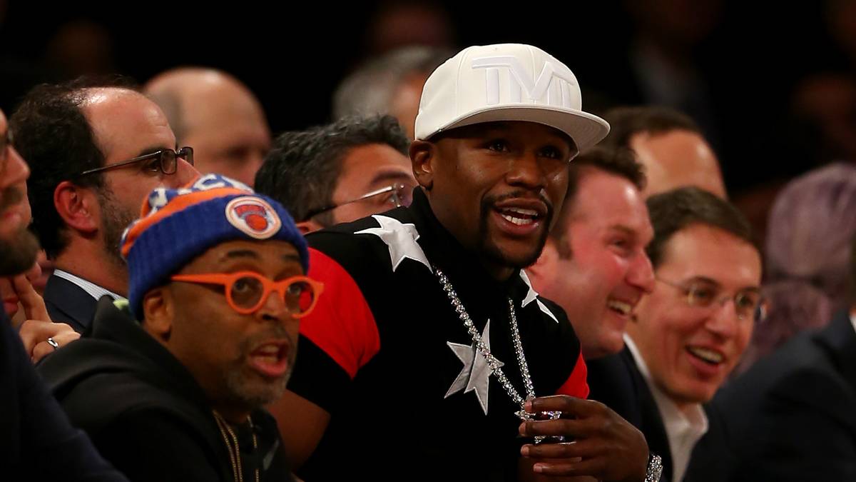 Die New York Knicks und Boston Celtics haben schon bessere  Zeiten gesehen. Trotzdem lockt der Ost-Klassiker immer noch die Prominenz in den Madison Sqaure Garden. Regisseur Spike Lee und der ehemalige Boxstar Floyd Mayweather sind ebenso da, wie...