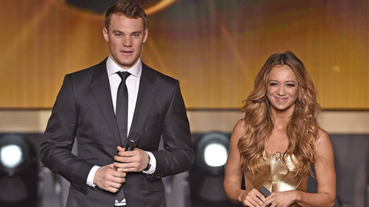 Für Manuel Neuer bleibt nur der dritte Platz hinter Lionel Messi. Dennoch erklärt er im Anschluss er verlasse "dieses Haus mit einem Grinsen" 