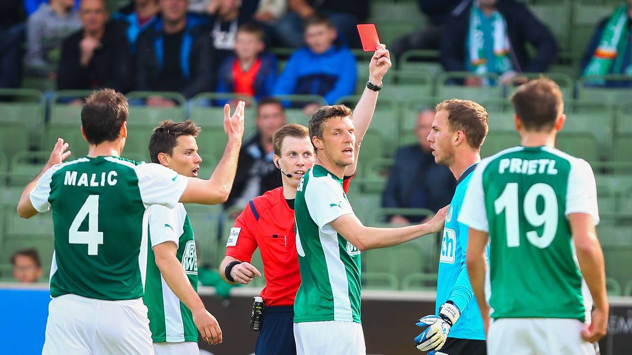 Austria mit 9:0-Gala nach Doppel-Rot