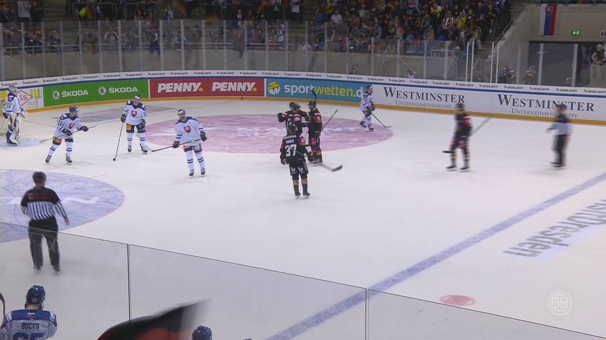 Im Härtetest vor der Eishockey-WM verspielt das DEB-Team zweimal eine Führung. Gegen den Bronzemedaillengewinner aus der Slowakei steht am Ende eine knappe Niederlage. 