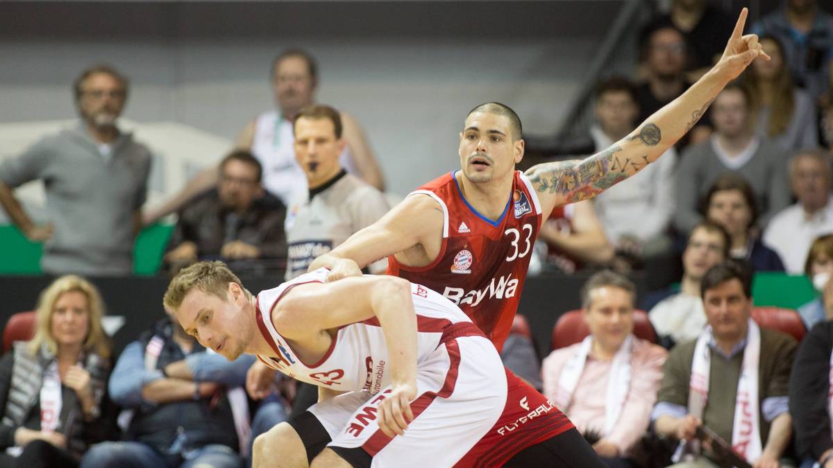 Die Bayern gehen mit einem starken Kader in die neue Saison. Vor allem das Duo Stefan Jovic/Maik Zirbes (r.) wird kaum zu verteidigen sein. SPORT1-Prognose: Titelkandidat