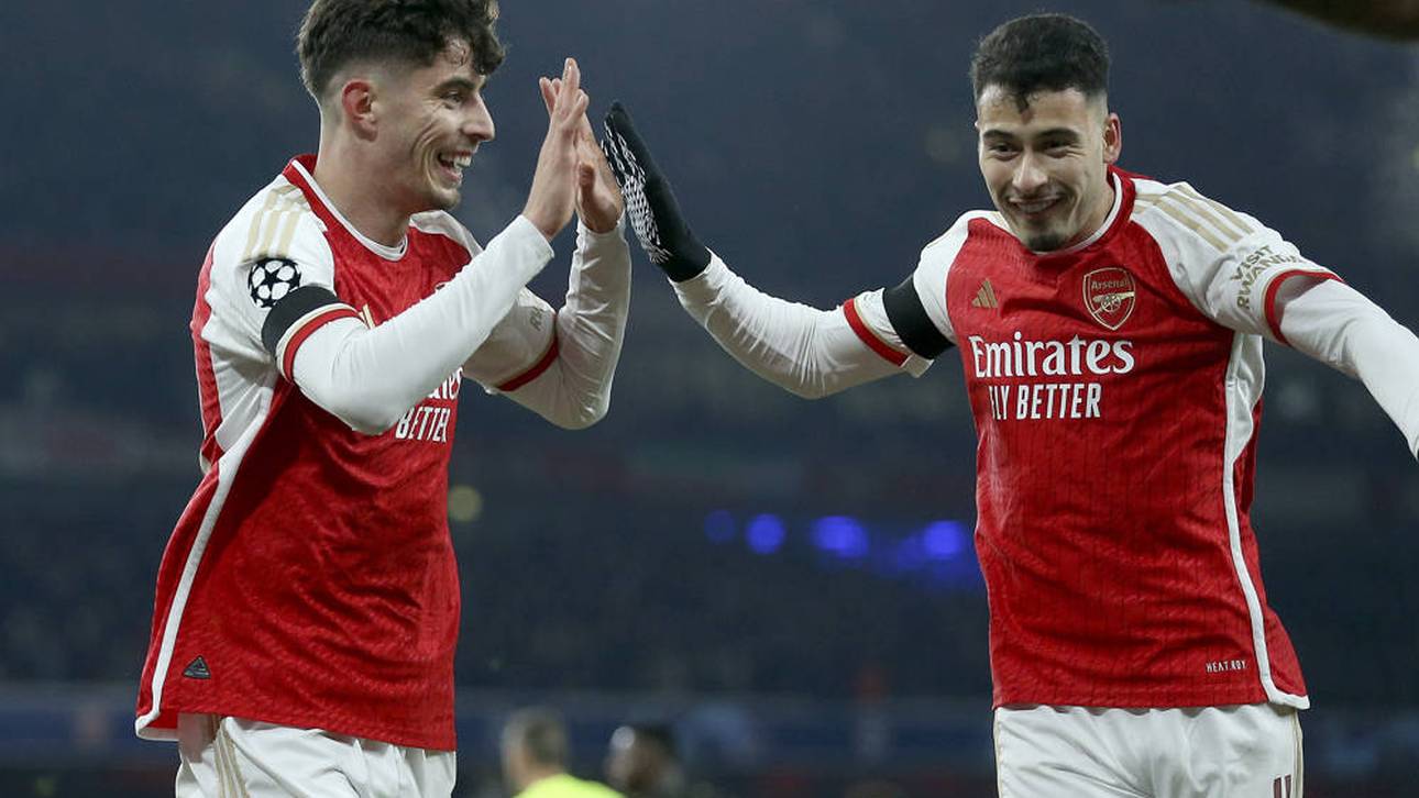 Kai Havertz (l., hier mit Gabriel Martinelli) eröffnete den Torreigen beim Kantersieg des FC Arsenal gegen RC Lens