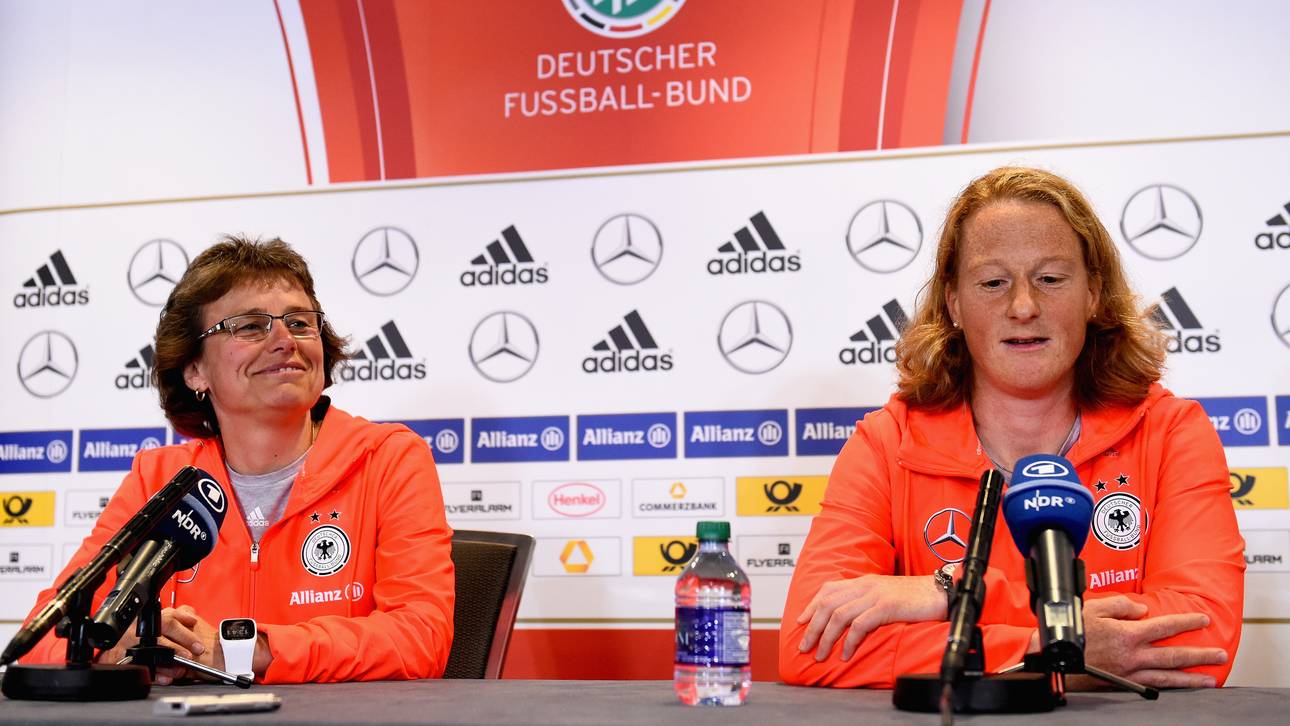 DFB-Frauen vor Auftakt gewarnt