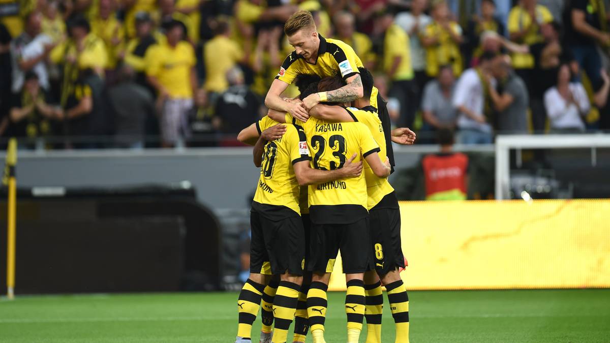 Das ist aber noch nicht alles: Henrikh Mkhitaryan legt noch vor der Pause nach - 3:0