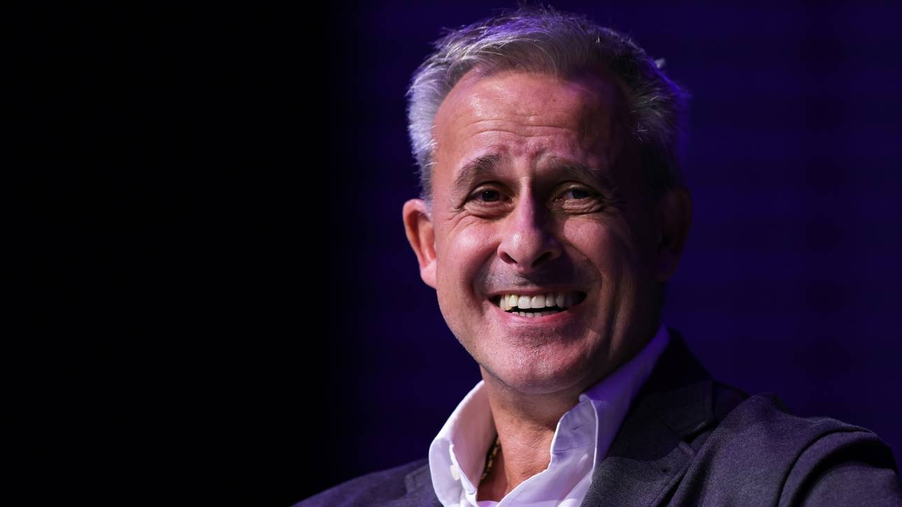 Klub-Ikone watscht Köln-Bosse ab