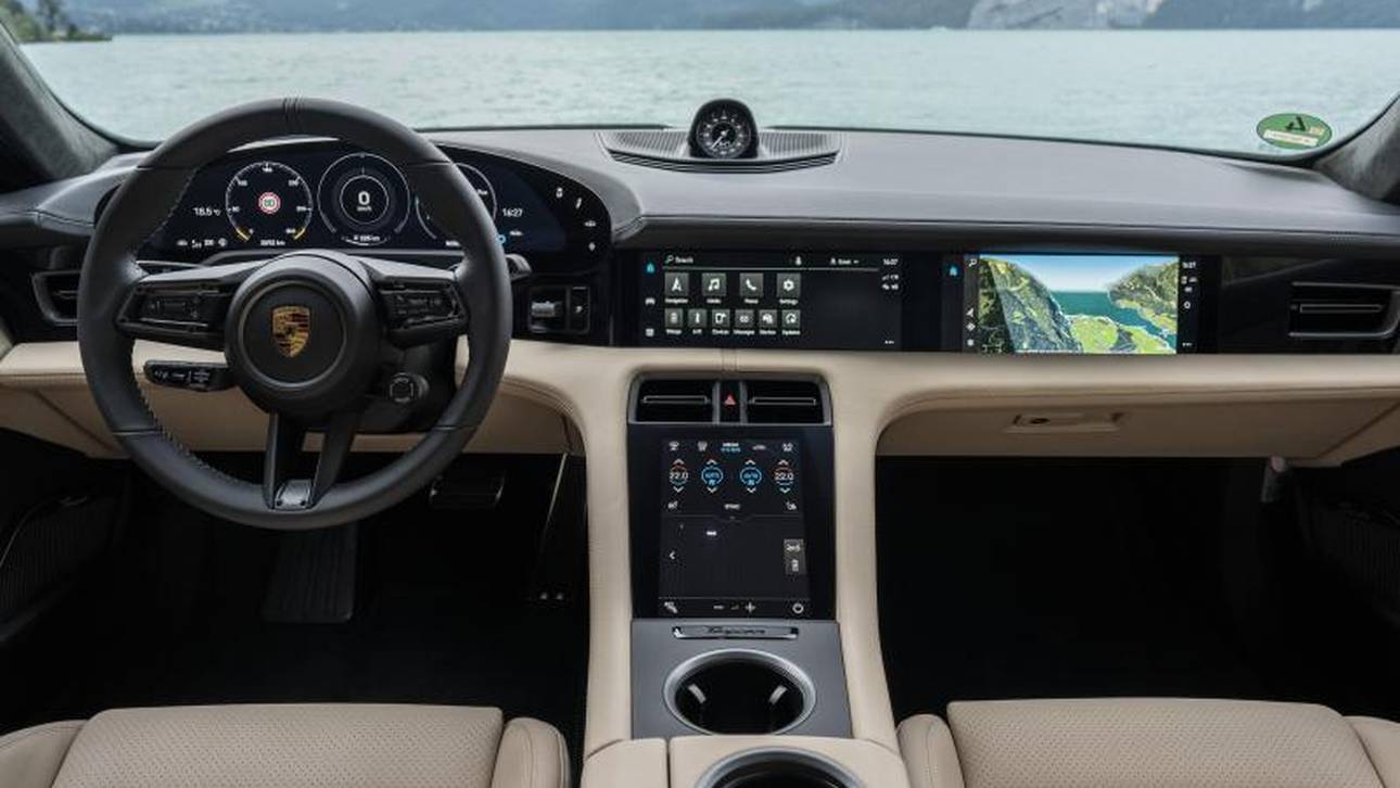 Außer dem Startknopf hat der Taycan im Innenraum wenig Altes übernommen