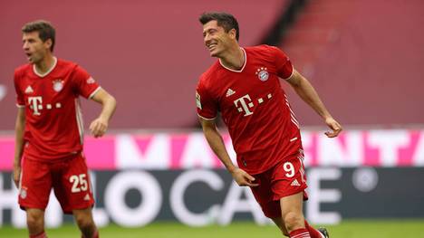 Thomas Müller lobt Bayerns Torjäger Robert Lewandowski in höchsten Tönen. Allerdings nicht für dessen unzählige Tore für den FC Bayern