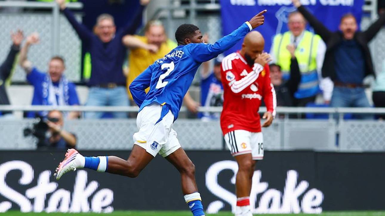 Ainsley Maitland-Niles sicherte Everton mit einem Traumtor einen Punkt gegen Manchester United
