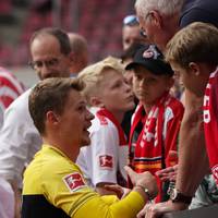 Alexander Nübel steht mit Stuttgart auf Platz zwei der Bundesliga – vor den Bayern. Sportdirektor Fabian Wohlgemuth erklärt im STAHLWERK Doppelpass, wie Nübel zum VfB gelotst wurde. 