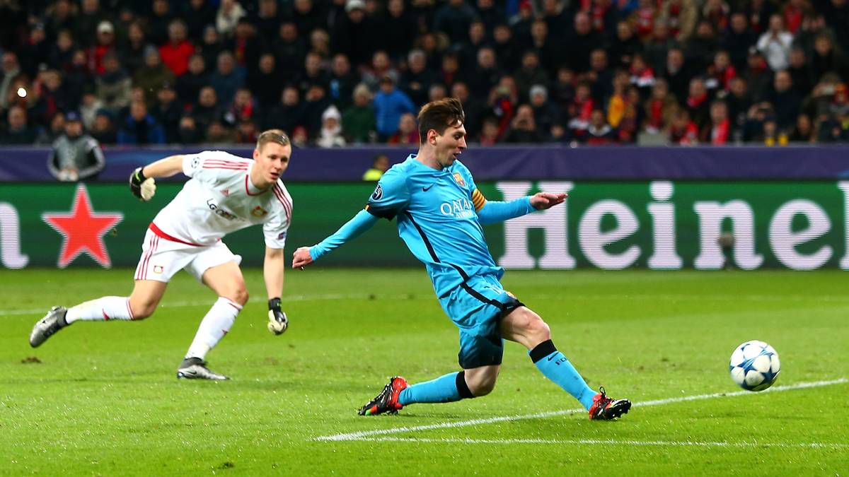 Aber in der 20. Minute ist es dann doch passiert: Erste Chance für Messi, erstes Tor - nach einem Steilpass von Ivan Rakitic. Messi umkurvt Keeper Bernd Leno, und der Ball zappelt im Tor