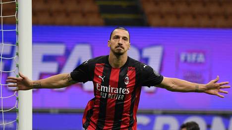 Zlatan Ibrahimovic hat seinen Teamkollegen ein besonderes Geschenk gemacht. Der 39-Jährige ließ sich die neue Playstation 5 mehrfach zukommen und machte damit seine Mitspieler glücklich.