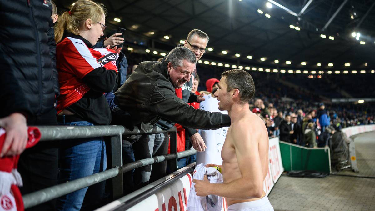 FORTUNA DÜSSELDORF (Platz 13): Zwölf Tore für vier Heimsiege. Darunter zwei beim Überraschungssieg gegen den Tabellenführer aus Dortmund. Dieser Erfolg wird die Fans über die Tatsache hinwegtrösten, dass sie mit 4,13 Euro vergleichsweise viel für einen Treffer in der Merkur Spiel-Arena zahlen müssen 