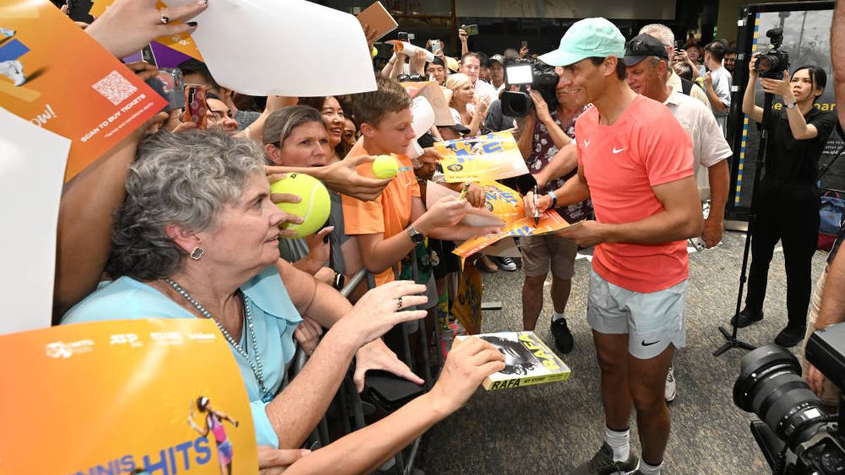 Auf dem Court sehen die Tennisfans Rafael Nadal immer seltener. Sein Comeback-Versuch in Brisbane Anfang 2024 endete in einer weiteren Verletzung.