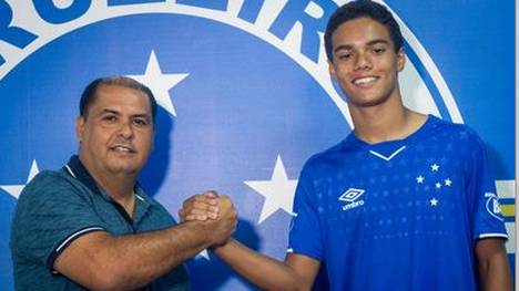 Joao Mendes, der Sohn von Ronaldinho, spielt ab sofort für Cruzeiro Belo Horizonte