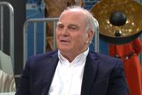 Pfiffe bei der gegnerischen Hymne, Lachen über ein weinendes Mädchen: Uli Hoeneß stellt im EM Doppelpass klar, was er vom Verhalten der Engländer beid er EM hält.