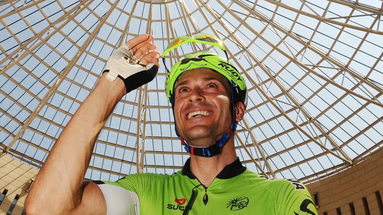 Glücklicher Basso verlässt Klinik