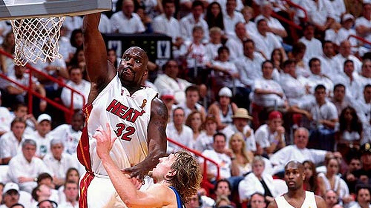 Zwar fehlt inzwischen die ganz große Spritzigkeit, am Korb ist der wahre "Superman" Dwight Howard. O'Neal aber ist der Meinung, dass Howard diesen Spitznamen nicht verdient 