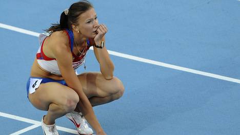 Russia's Yuliya Chermoshanskaya reacts a