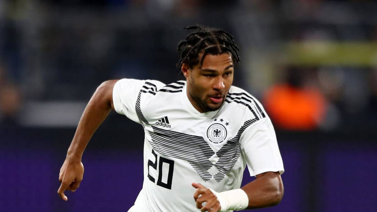 SERGE GNABRY (FC Bayern - 11/10)