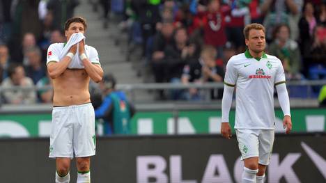 Sebastian Prödl Philipp Bargfrede Hannover 96 v Werder Bremen - Bundesliga