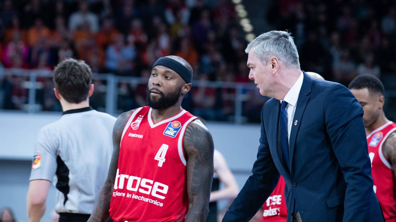 Nach Bamberg-Pleite: Coach gefeuert