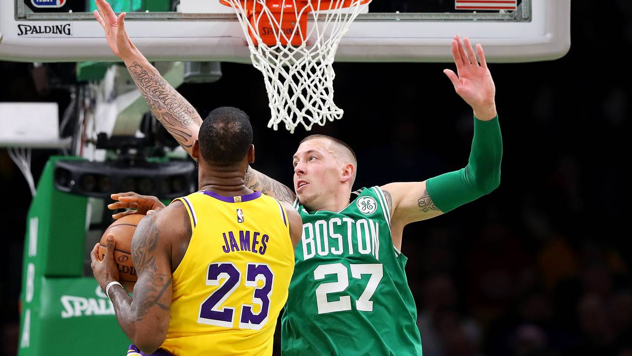 Lakers vermasseln Theis-Gala