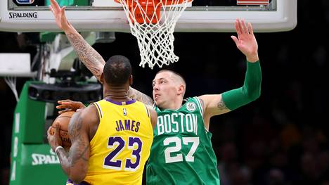 Daniel Theis und die Boston Celtics bekamen es mit LeBron James zu tun