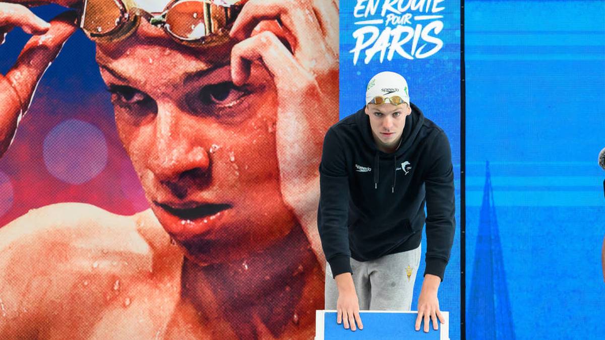 Der 22-jährige Franzose wird bereits mit Schwimm-Legende Michael Phelps verglichen. Nach drei Einzel-Goldmedaillen bei der letzten WM hat er gute Chancen bei den Spielen im eigenen Land sein erstes olympisches Gold zu gewinnen. 